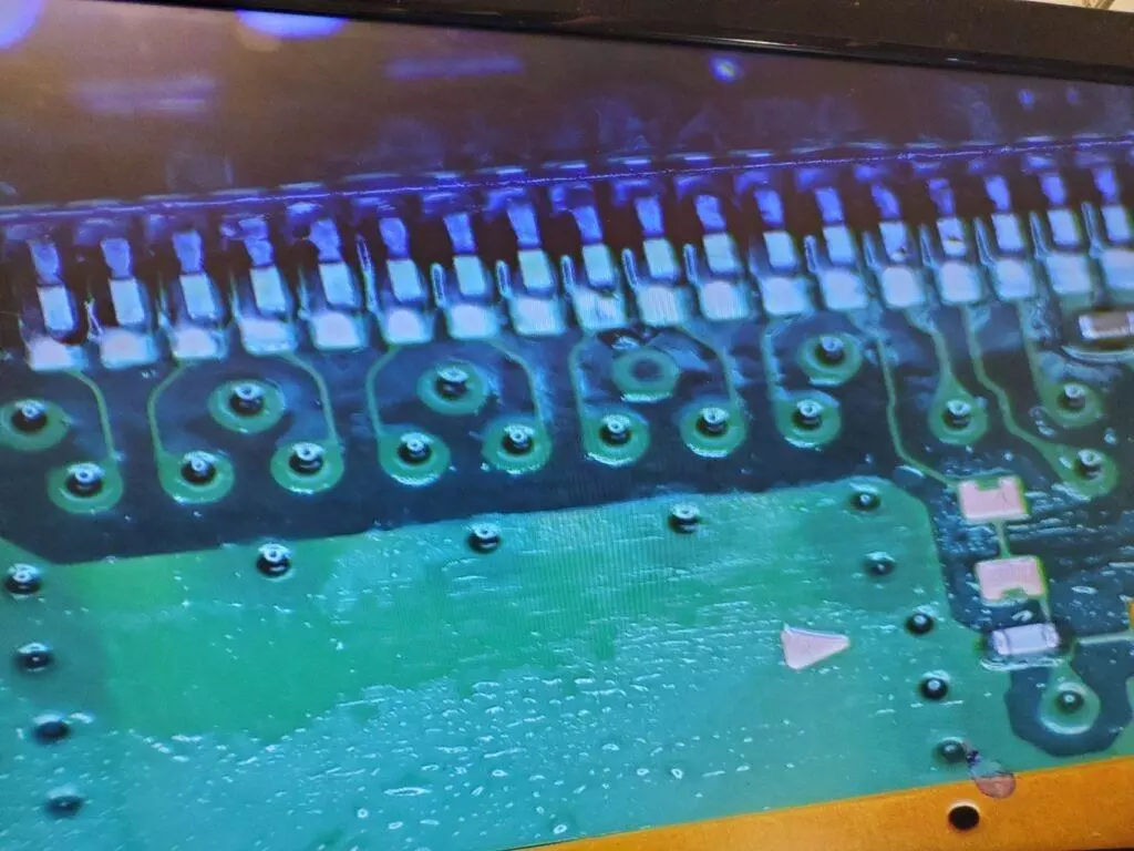 Microscopic Image of PS5 HDMI port after repair